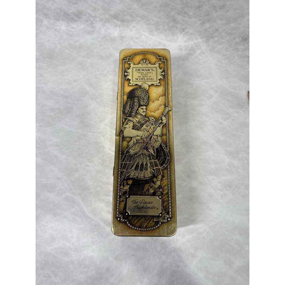 Vintage Dewars White Label Highlander Metal‎ Whisky Tin Scotland 14 Inch Box